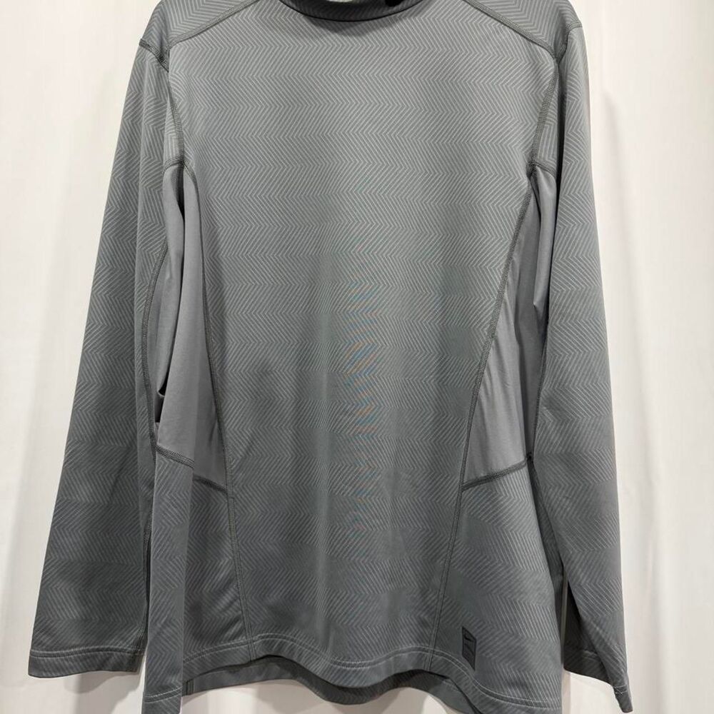 Nike Men's XL Dri-Fit long sleeve fitted gray shirt